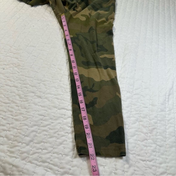 J. Crew Everyday Legging Green Camouflage Print Pull On Stretch - Picture 3 of 10